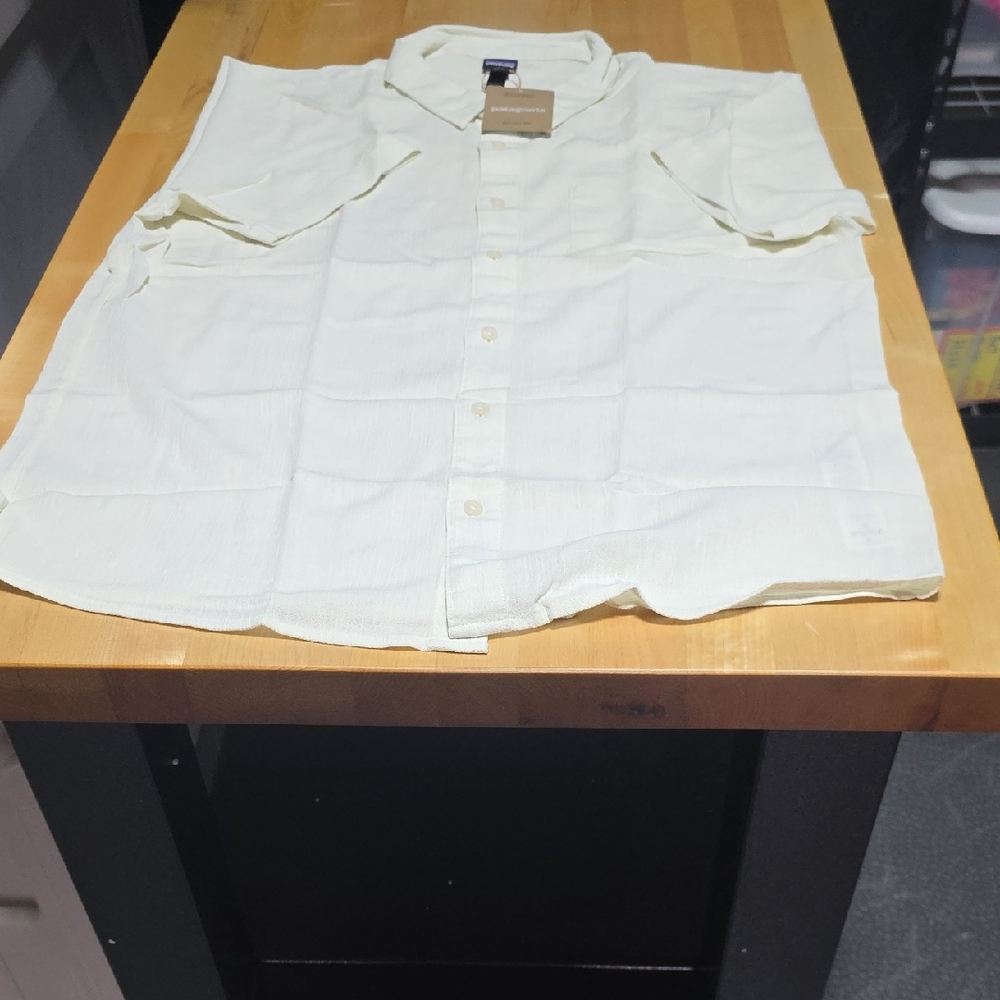 Patagonia Men's Short-Sleeve Button-Down Shirt - Cream